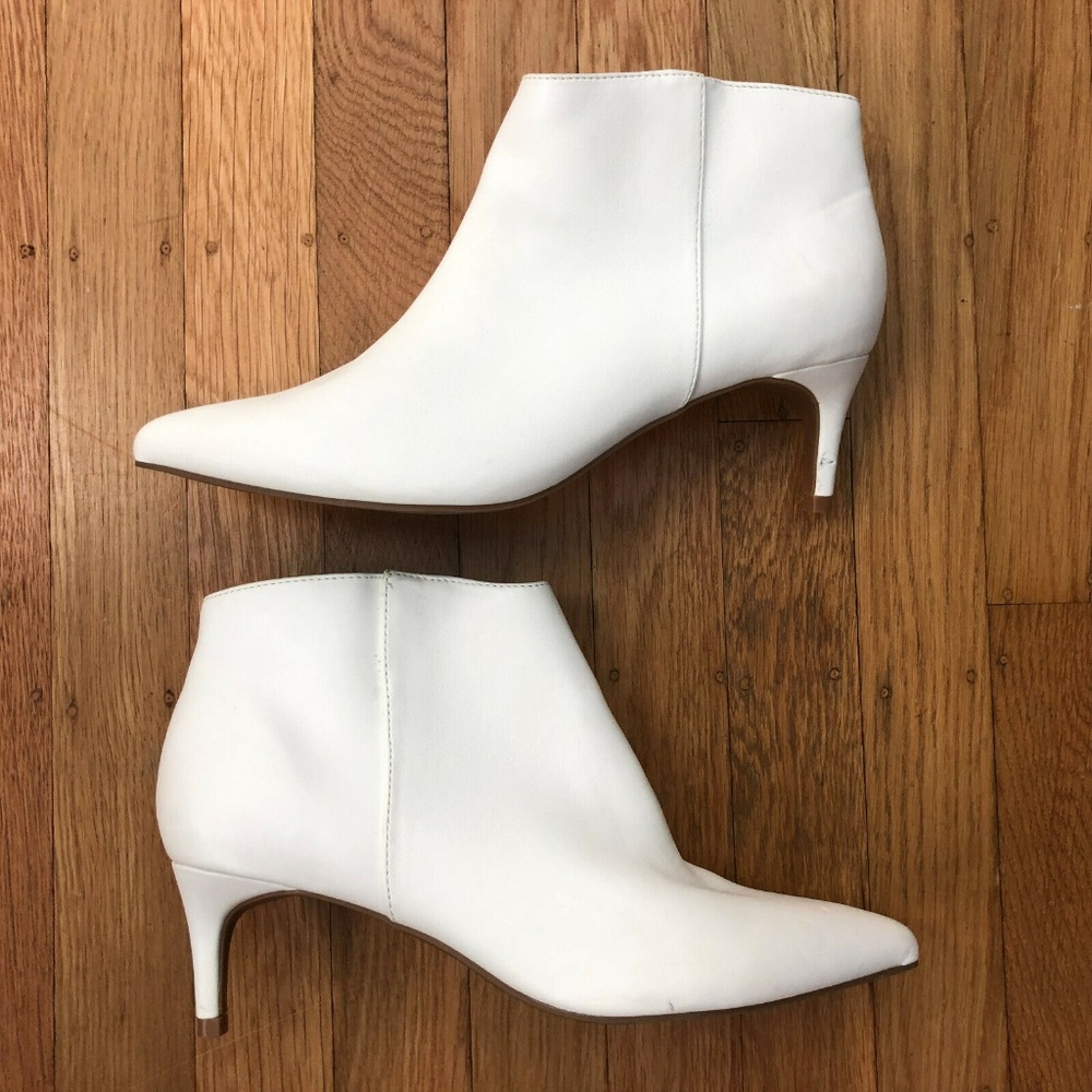 NEW A New Day FLO White Low Heel Ankle Boots 7.5